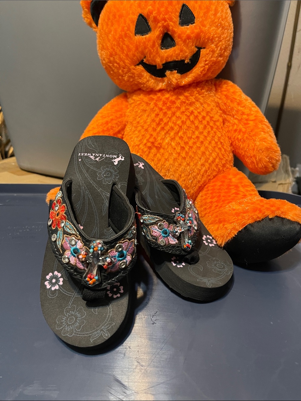 New Montana West Black Embroidered Kids' Beaded Floral Flip Flops sizes S, M, L